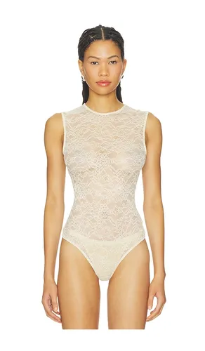 Artis Lace Bodysuit in . Taglia L. Also in M, S, XL, XS - Elodie the Label - Modalova