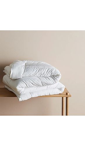 King/Cal King Down Alternative Comforter in - Ettitude - Modalova