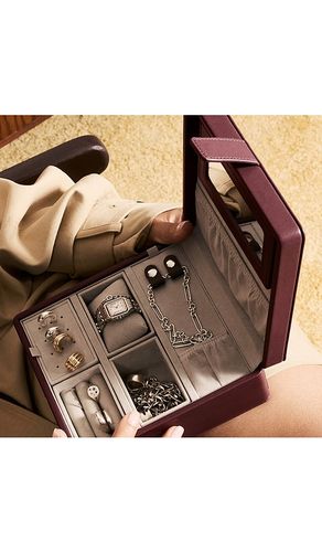 Capsule Case in - ETOILE COLLECTIVE - Modalova