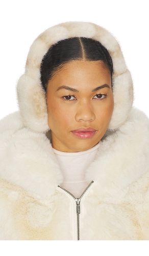 Emi Jay Sugar Muffs in Cream - Emi Jay - Modalova