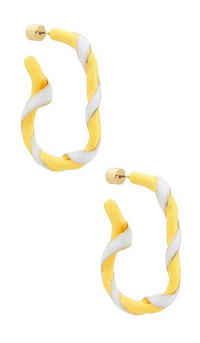 Obsession twist earrings in color yellow size all in - Yellow. Size all - EMMA PILLS - Modalova