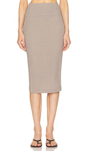 Puckered Pencil Skirt in Taupe. - size M (also in L, S, XS) - Enza Costa - Modalova