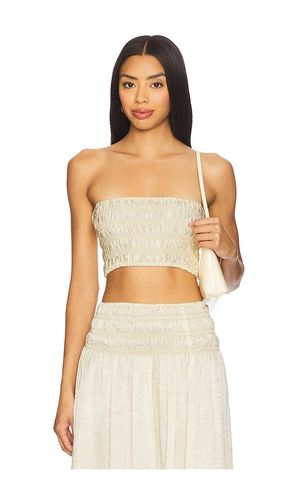 X REVOLVE Textured Satin Smocked Bandeau Top in Ivory. - size 0 (also in 1, 2, 3) - Enza Costa - Modalova