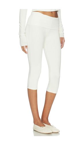 Foldover Capri Legging in . Taglia L. Also in M, S - Eterne - Modalova