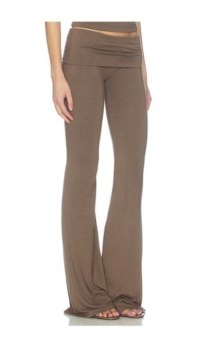 Soft Jersey Foldover Flare Pant in Brown. - size L (also in M, XL, XS) - Eterne - Modalova