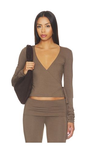 Soft Jersey Wrap Top in . Taglia L. Also in M, S, XS - Eterne - Modalova