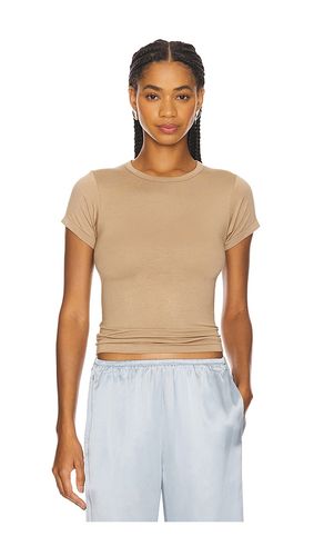 Fitted Crewneck Short Sleeve T-Shirt in . - size L (also in M, S, XL, XS) - Eterne - Modalova