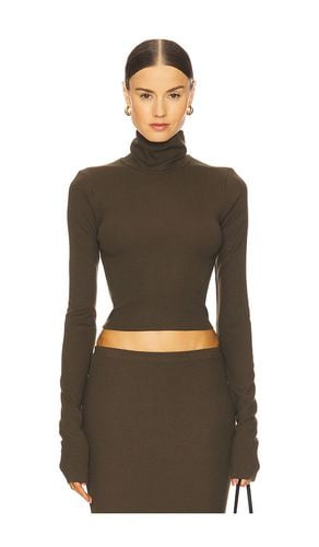 Cropped fitted turtleneck top en color militar talla L en - Army. Talla L (también en M, S, XL, XS) - Eterne - Modalova