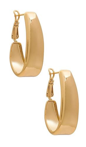 Ettika Oval Hoops in Metallic Gold - Ettika - Modalova