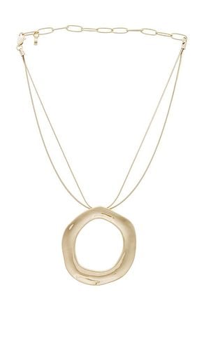 Open Circle Statement Necklace in Metallic - Ettika - Modalova