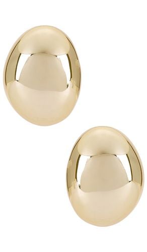 Smooth Dome Earrings in Metallic - Ettika - Modalova