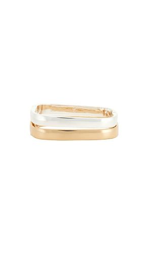 Rounded Square Cuff Set in - Ettika - Modalova