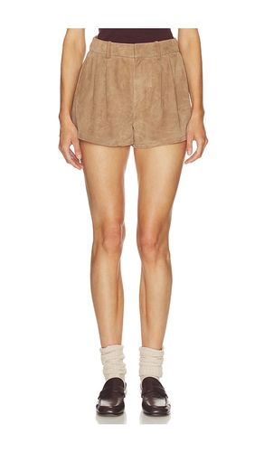 The Slant Short in . Size 0. Also in 00, 2 - FRAME - Modalova