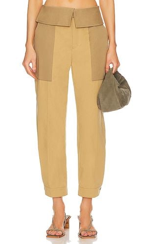 Foldover Trouser in Tan. - size 10 (also in 12, 2, 8) - FRAME - Modalova