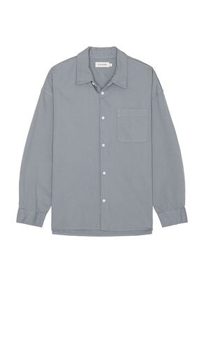 Camisa denim relaxed en color roca talla L en - Slate. Talla L (también en M, S, XL/1X) - FRAME - Modalova