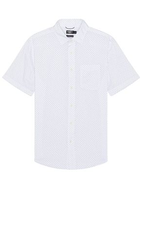 Short Sleeve Movement Shirt in White. - size M (also in S, XS) - Faherty - Modalova