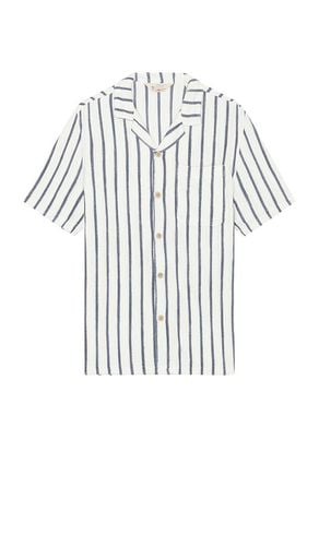 Short Sleeve Cabana Towel Terry Shirt in White. - size L (also in M, S, XL/1X) - Faherty - Modalova