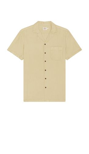 Short Sleeve Getaway Camp Shirt in Brown. - size L (also in M, S, XL/1X) - Faherty - Modalova