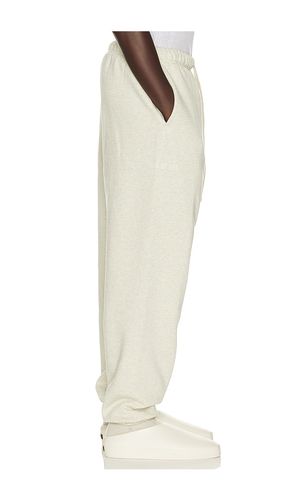 HOSE CLASSIC in . Größe L. Also in M, XL/1X - Fear of God ESSENTIALS - Modalova