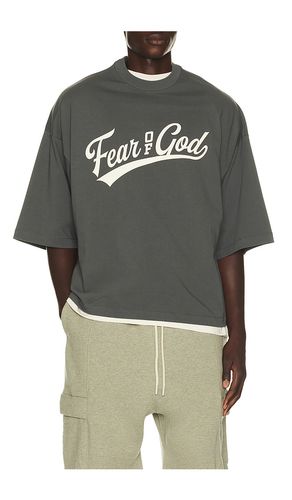 SHIRTKLEIDER MERCH in . Größe M. Also in L - Fear of God ESSENTIALS - Modalova