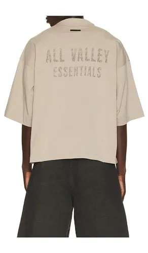 Merch Tee in . Size L. Also in M, XL/1X - Fear of God ESSENTIALS - Modalova