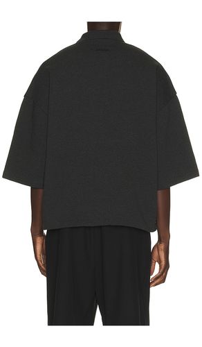 POLOHEMD PANELLED in . Größe L. Also in XL/1X - Fear of God ESSENTIALS - Modalova