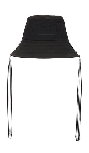 Script Bucket Hat in - Favorite Daughter - Modalova