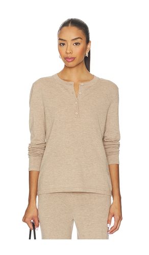 Lush Lounge Henley Top in Beige. - size S (also in XS) - Favorite Daughter - Modalova