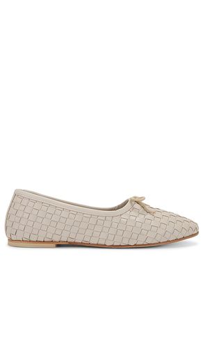 Roma Flat in Cream. - size 10 (also in 5, 6, 7.5, 8) - Freda Salvador - Modalova