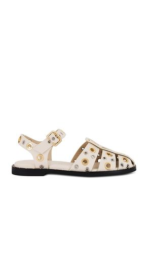 Sera Flat in Ivory. - size 6.5 (also in 9.5) - Freda Salvador - Modalova