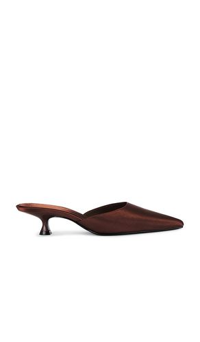 X revolve st honore slipper in color chocolate size 10 in - Chocolate. Size 10 (also in 11, 5, 6, 7, 8, 9) - FEMME LA - Modalova