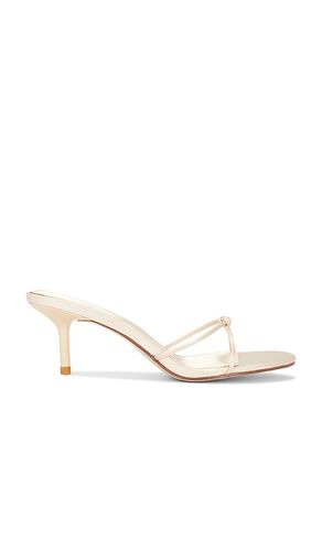 Maeve Slipper in Cream. - size 10 (also in 11, 5, 6, 7, 8, 9) - FEMME LA - Modalova