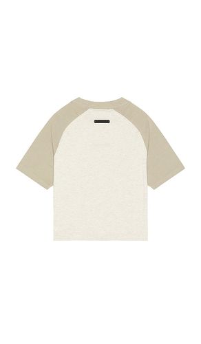 SHIRT SIGNATURE in . Größe 2/3. Also in 4/5, 6/7 - Fear of God ESSENTIALS - Modalova