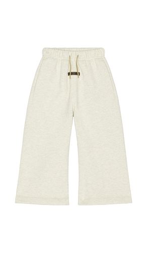 Kids Flare Sweatpant in . Size 2/3. Also in 4/5 - Fear of God ESSENTIALS - Modalova