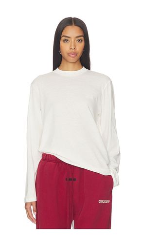 Classic Fit Long Sleeve Tee in . - size S (also in XS) - Fear of God ESSENTIALS - Modalova