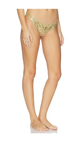 Recycled Foil Lily Embroidery Thong in Metallic Gold. - size 1 (also in 2, 3, 4) - fleur du mal - Modalova