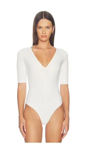Organic Cotton Deep Plunge Bodysuit in . Taglia L. Also in M, S - fleur du mal - Modalova