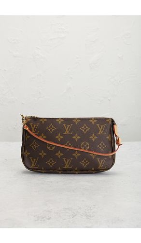 Louis Vuitton Monogram Pochette Accessoires Shoulder Bag in - FWRD Renew - Modalova