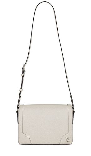Louis Vuitton Flap Messenger Guri Bag in - FWRD Renew - Modalova