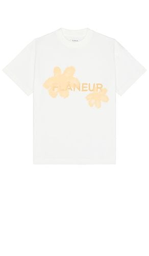 Floral Watercolor T-Shirt in . - size M (also in S, XL/1X) - FLANEUR - Modalova