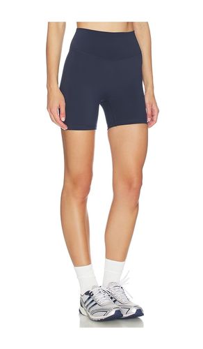 SHORTS in . Größe L. Also in M, XS - FORM - Modalova