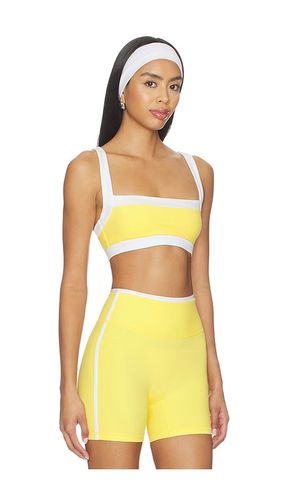 Straight Neck Sports Bra in Yellow. - size S (also in XS) - FORM - Modalova