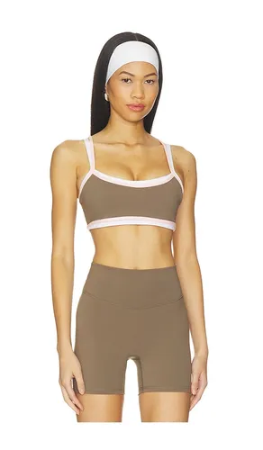 Contrast Layered Sports Bra in Brown. - size L (also in M, XS) - FORM - Modalova