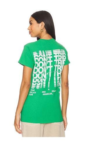 Don't Even Trip Tee in . - size L (also in M, S, XL/1X) - Free & Easy - Modalova