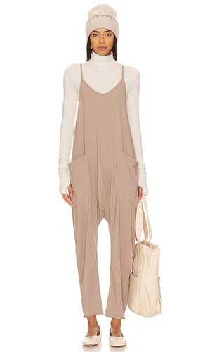 X fp movement hot shot onsie en color taupe talla L en - Taupe. Talla L (también en M, S, XL, XS) - Free People - Modalova