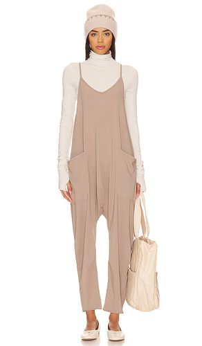 X FP Movement Hot Shot Onsie in Taupe. - size L (also in M, S, XL, XS) - Free People - Modalova