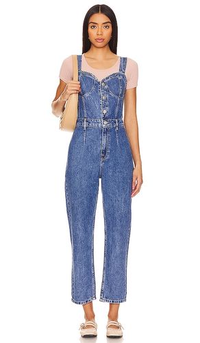 X revolve x we the free kensington jumpsuit en color denim-medium talla 10 en - Denim-Medium. Talla 10 (también en 12, 6 - Free People - Modalova