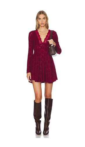 All Yours Mini Dress in Red. - size L (also in M, S, XL, XS) - Free People - Modalova