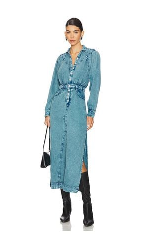 Mad Love Denim Midi Dress in Blue. - size L (also in M, S, XL, XS) - Free People - Modalova