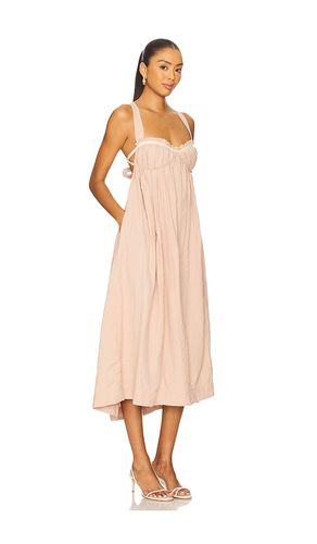 Poppy Midi Dress in Blush. - size L (also in M, S, XL, XS) - Free People - Modalova